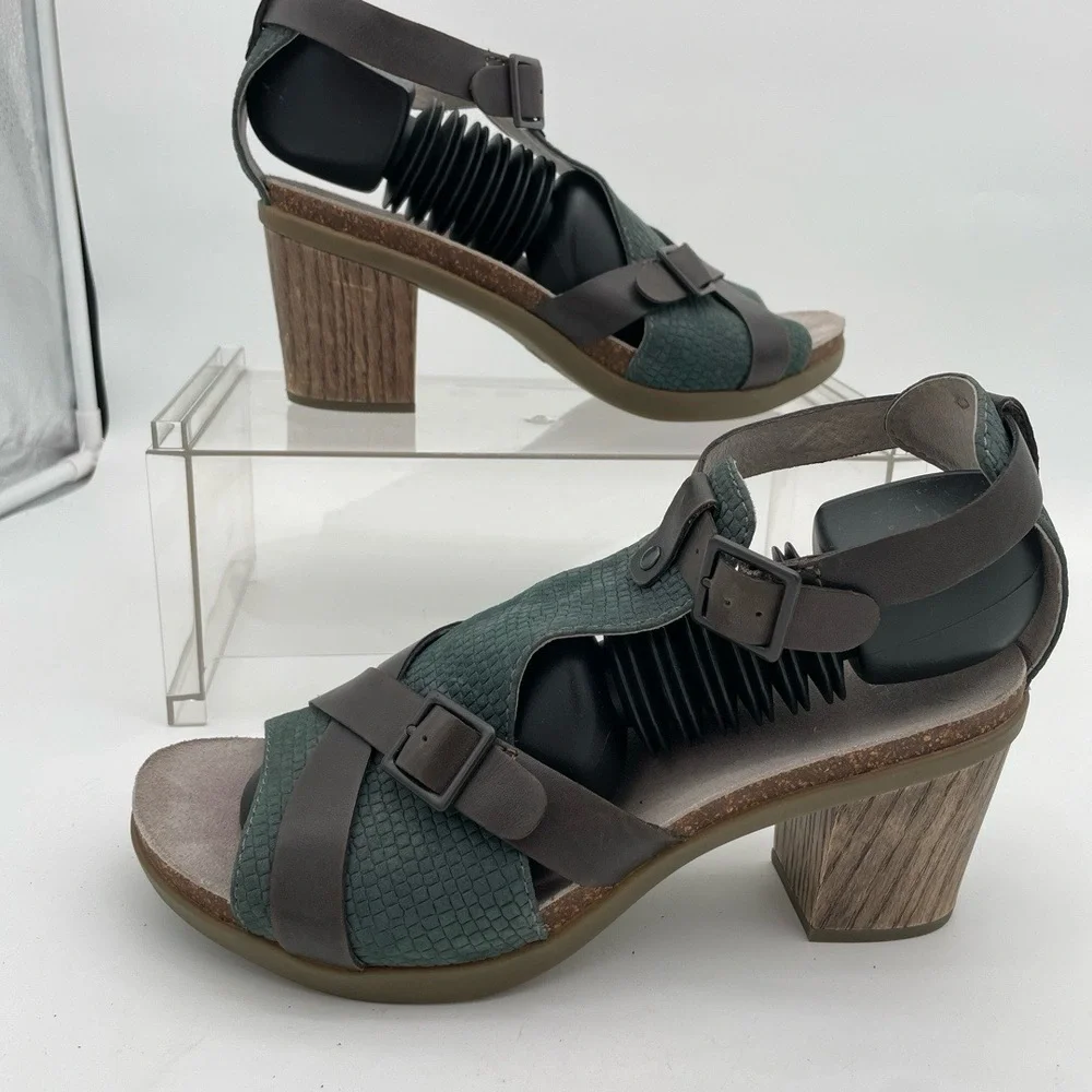 Dansko turquoise Green chunky block heel Emboss Comfort Sandal EU 42 US‎ 11.5-12
